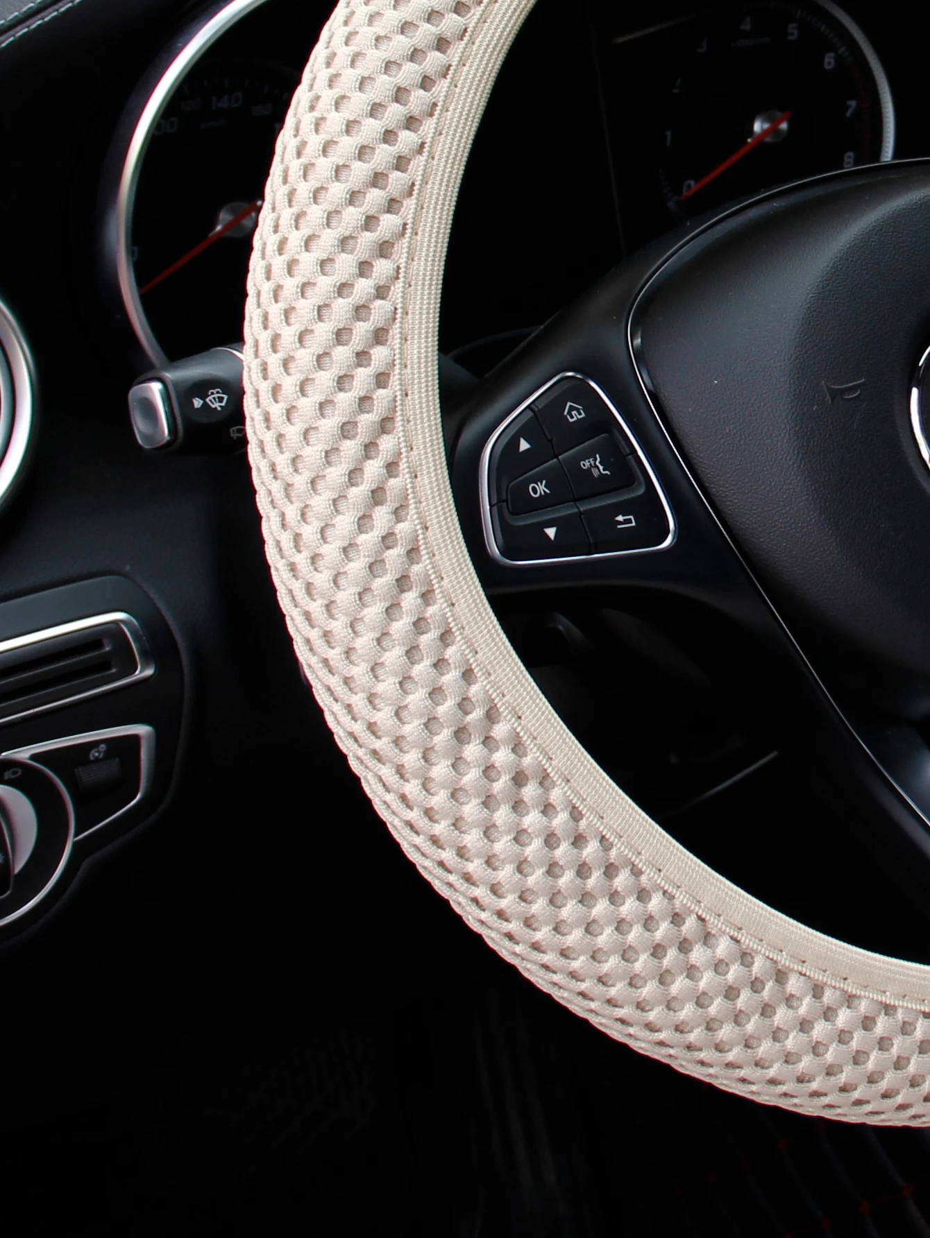 Summer Four Seasons Breathable Massage Comfortable Mesh Cloth Car Steering Wheel Cover Women's Car Accessories Black