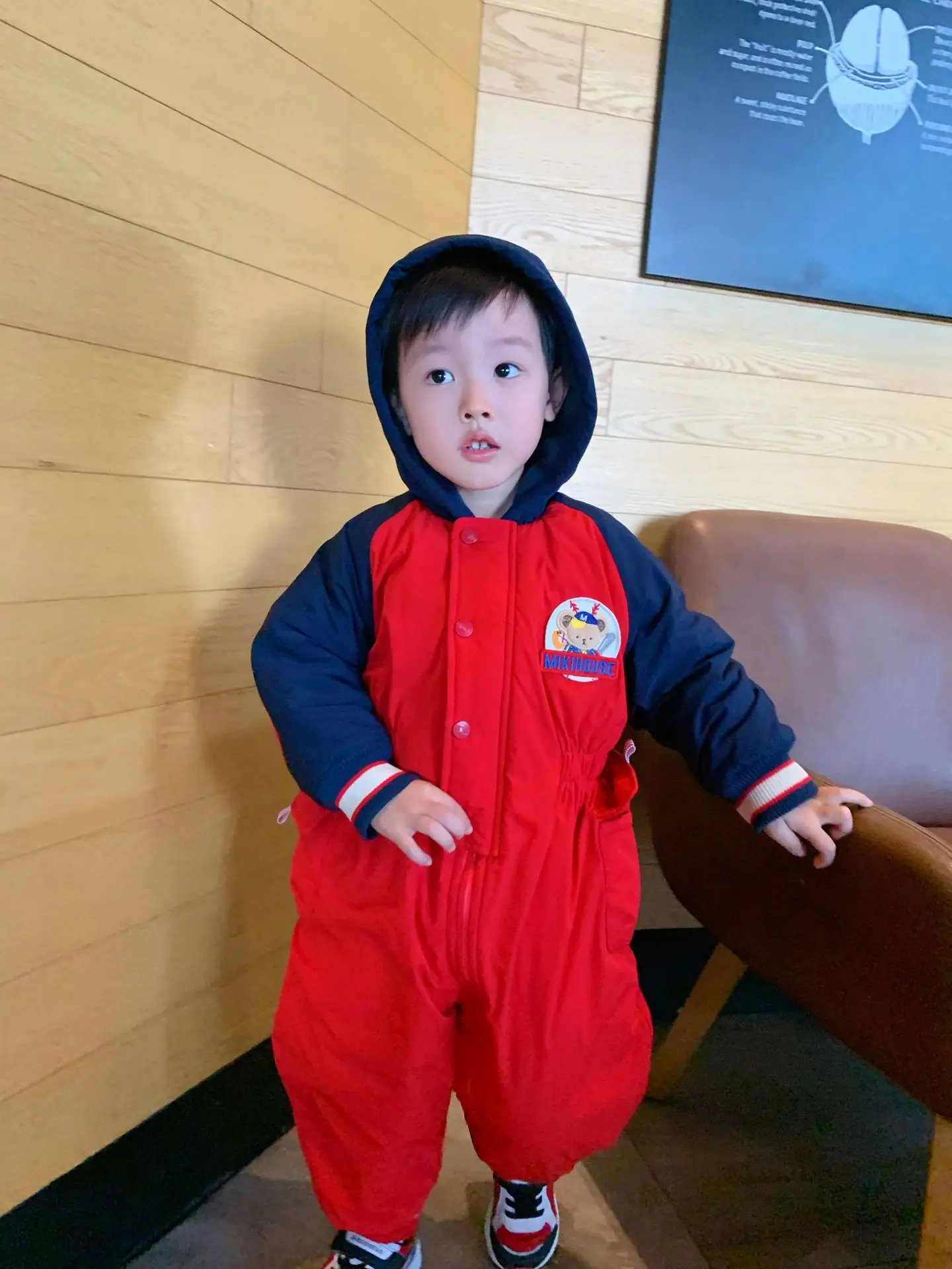 Baby climbing clothes, cotton jackets, winter thick and warm hooded skiing clothes for boys and girls