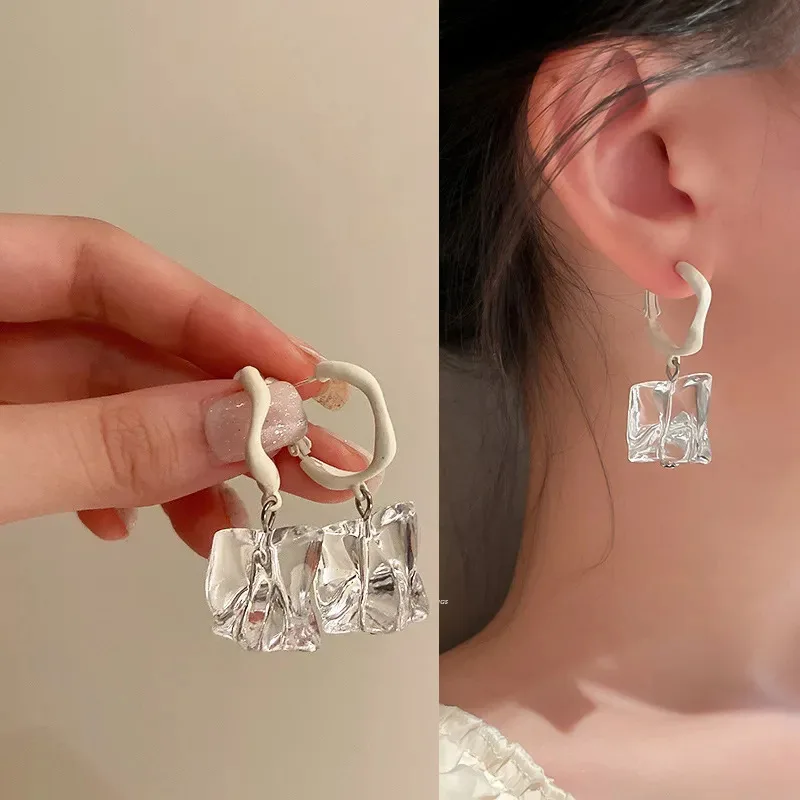 Transparent Ice Earrings with White Niche Design Feel Earrings for Women with A Cool and Irregular Style Trendy Earrings