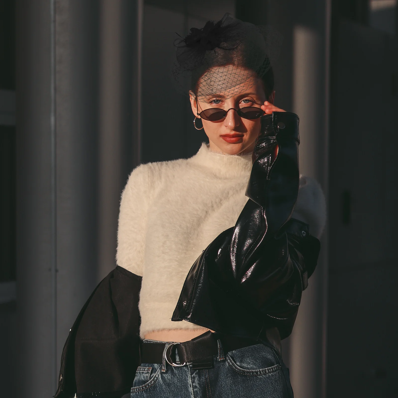 

Вуаль с цветочной сетчатой пряжей, головной убор, элегантный головной убор невесты, аксессуар для волос для свадебной вечеринки, маскарадный головной убор