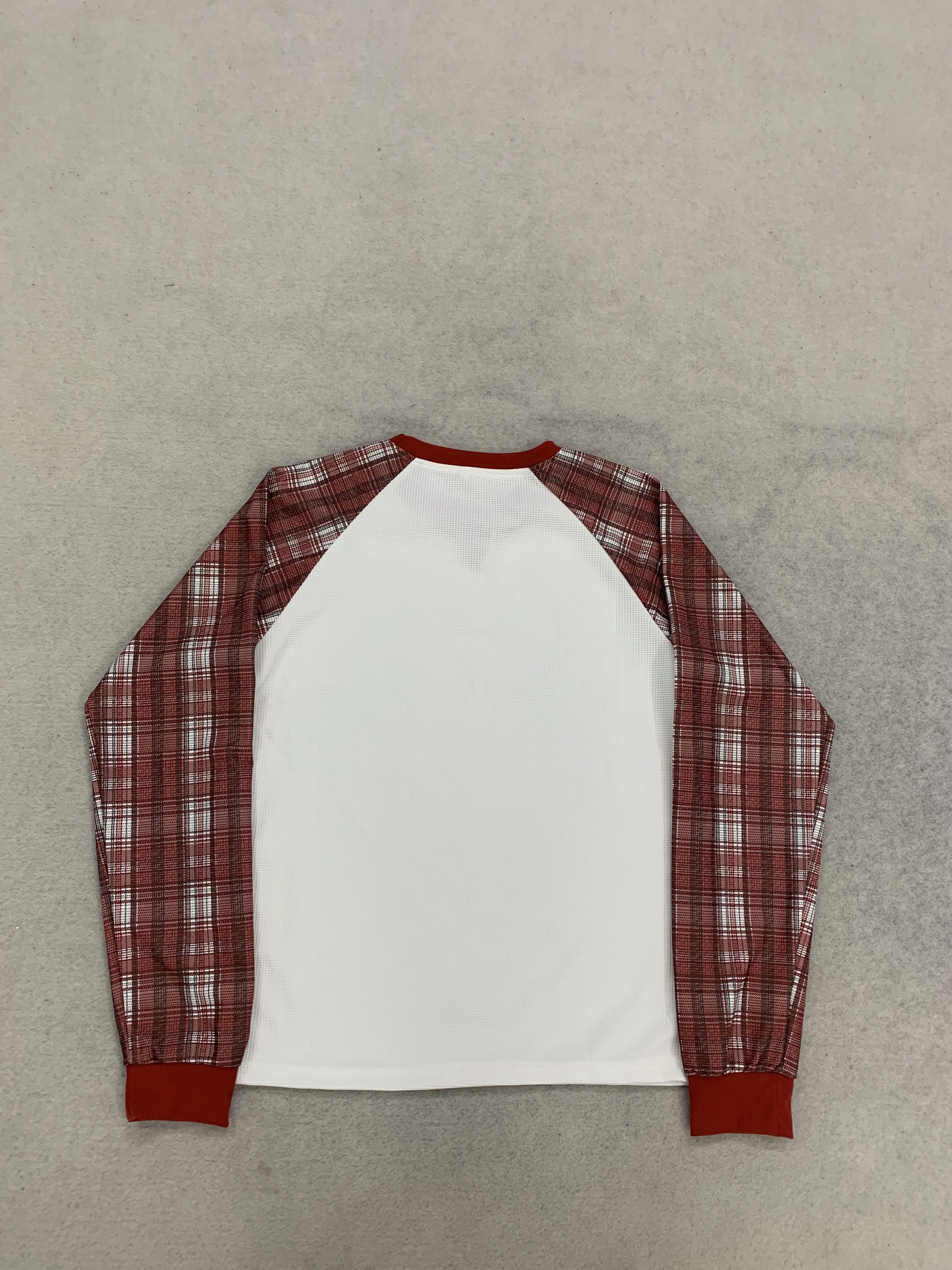 Retro-Trend Rundhals-Langarm-Waffel-T-Shirt mit Karomuster und Farbkombination, Herbst- und Winter-Modetrend, Neu, Unisex – Detail 11