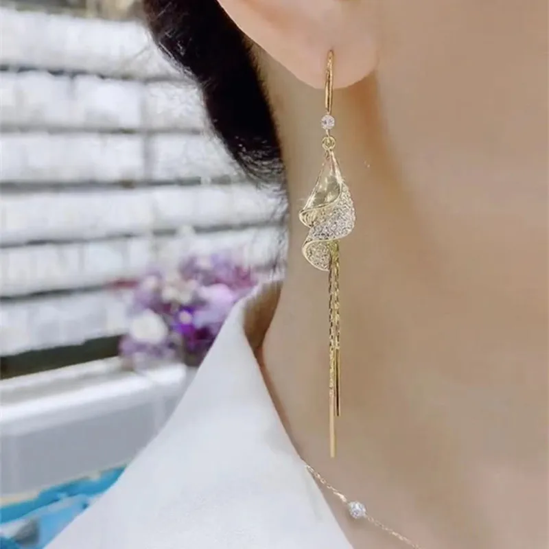 2023 New Fashion Trend Unique Design Elegant Exquisite Light Luxury Long Tassel Stud Earrings Women Jewelry Party Premium Gift