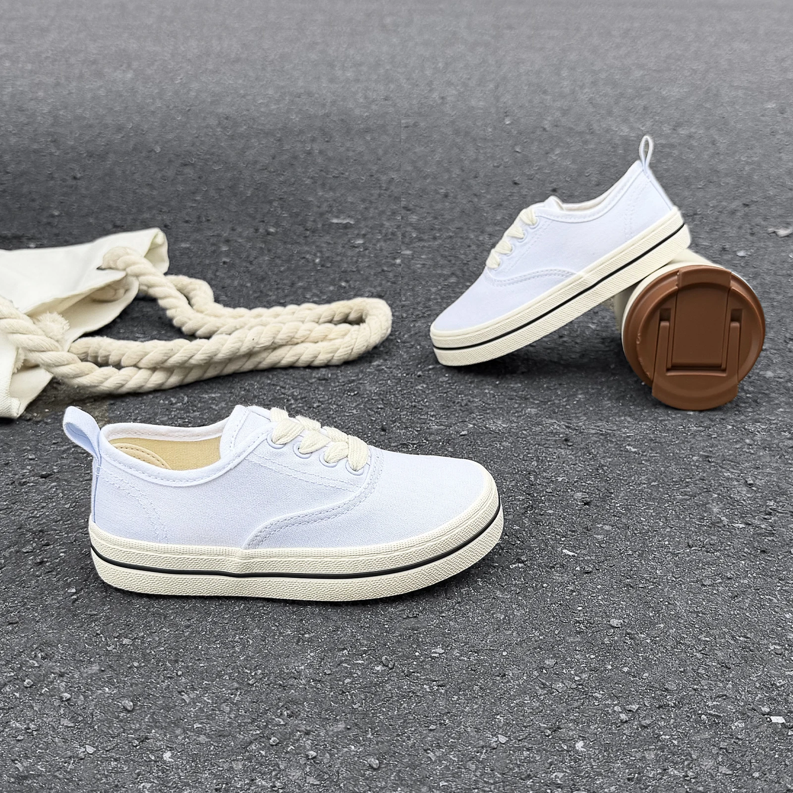 1125 Spring and Autumn new candy colored low cut lace up children's canvas shoes for boys and girls Korean version board shoes