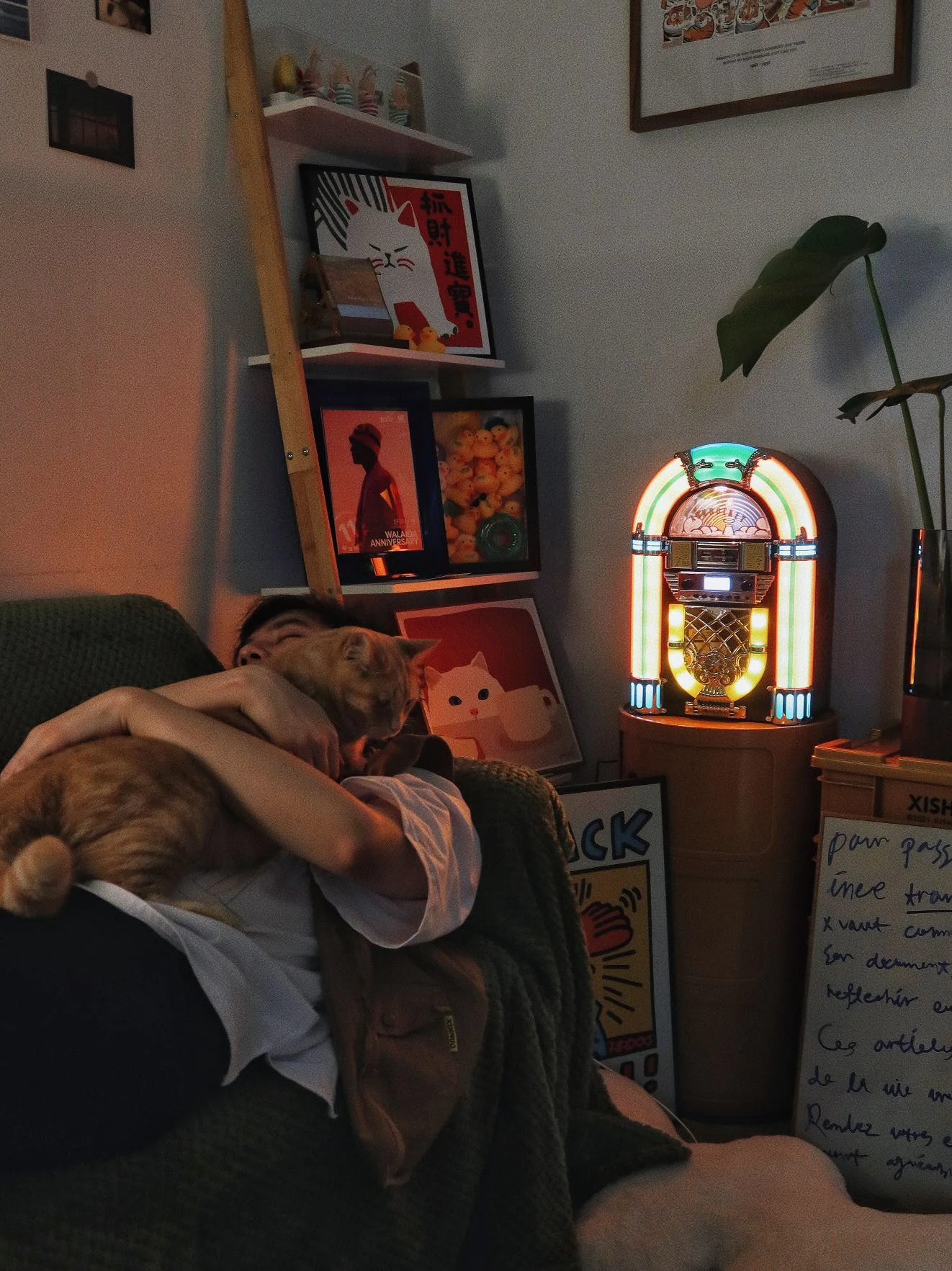 American Arkrocket Retro Bluetooth Desktop CD Player, Jukebox Desktop Lighting Sound