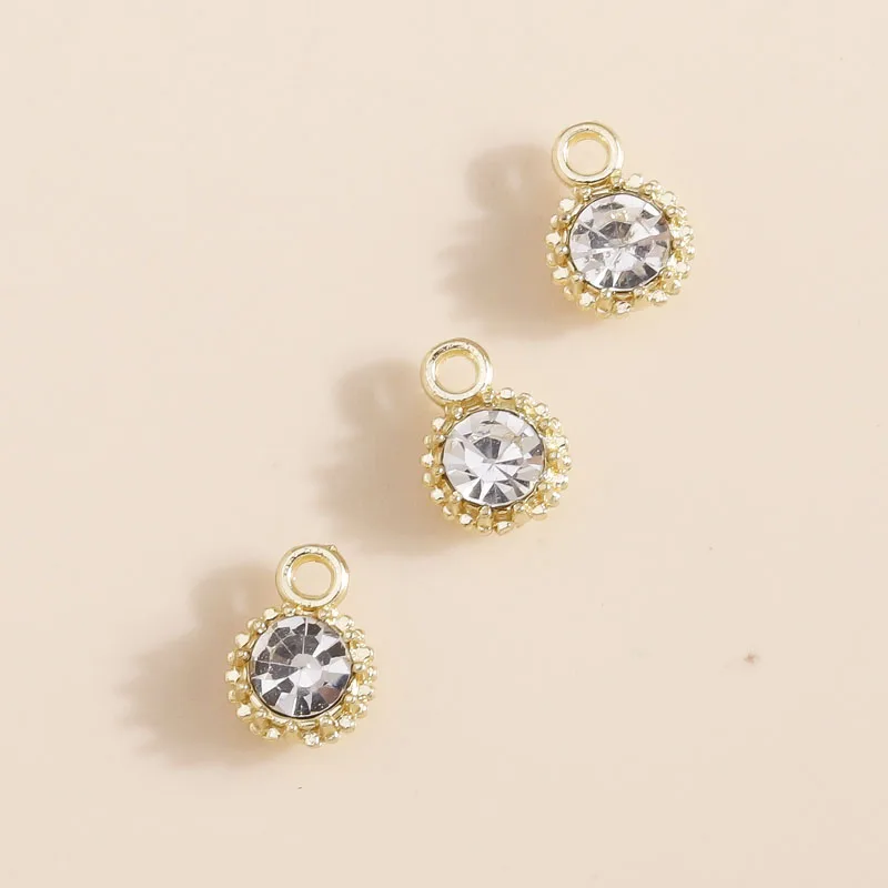 Leslie 8 Stück 4 x 7 mm vergoldete Mini-Kristall-Anhänger für die Herstellung von Halsketten, Ohrringen, Armbändern, handgefertigtem Schmuck – Detail 5