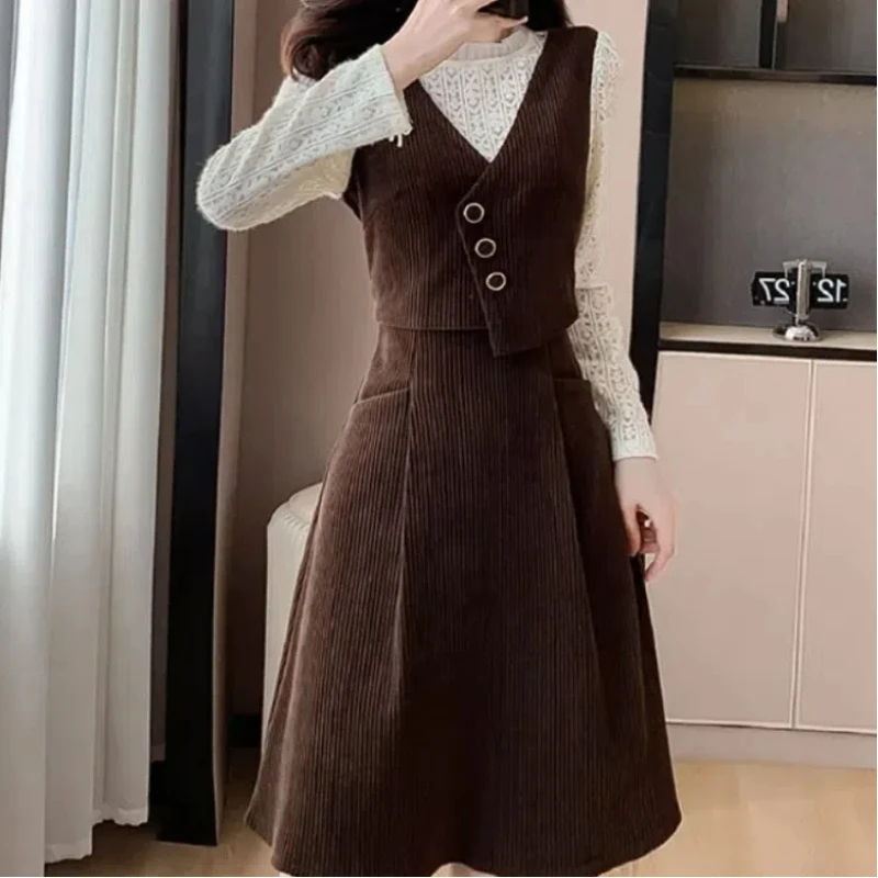 

Fake Two Dresses Women's Spring New Fashion Collection Waist Cinching Slimming and Age Reducing Corduroy Skirt Trendy