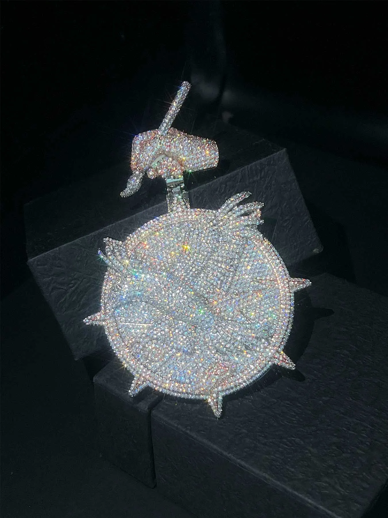 Ice-chilled Luxury Charm Jewelry VVS Bird 3D Large Pendant with Heavy Ice Diamond Design, Street Fashion Style,for Everyday Wear