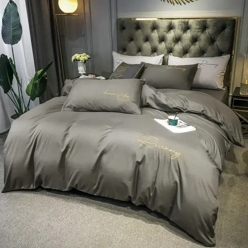 High End Skin Friendly Bedding Set Queen Luxury Embroidery Duvet Cover Set with Flat Sheet Simple Durable King Size Bedding Sets