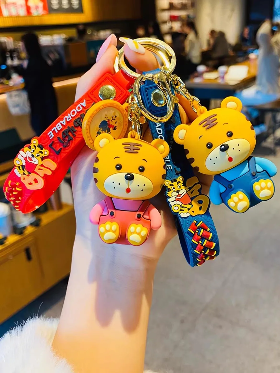 High-End Exquisite Zodiac Keychain Pendant Bag Lock Car Hanging Decoration Fashionable Accessory