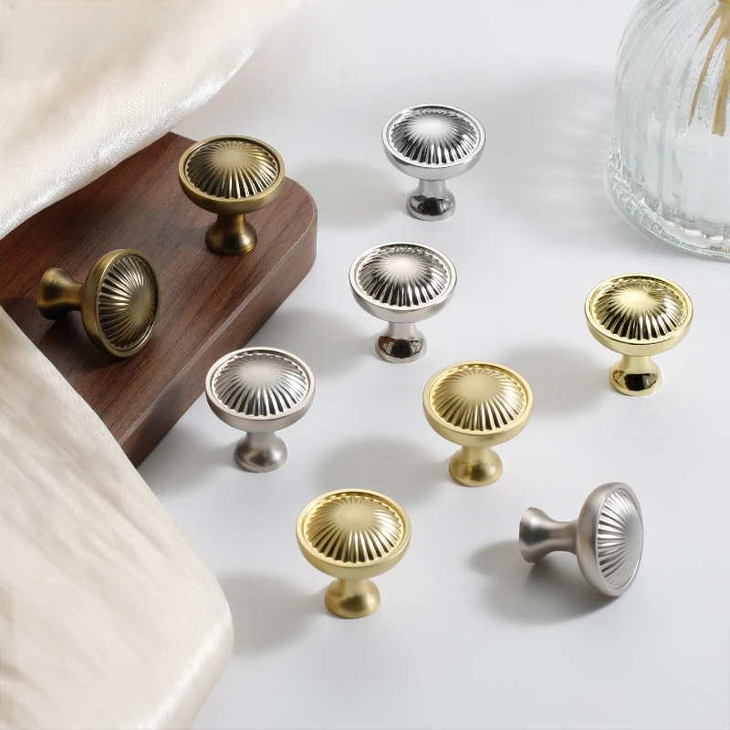 Bright Chrome Kitchen Cabinet Pull Handle Wardrobe Cabinet Door Handle Drawer Single-Hole Small Knob Antique Furniture Hardware