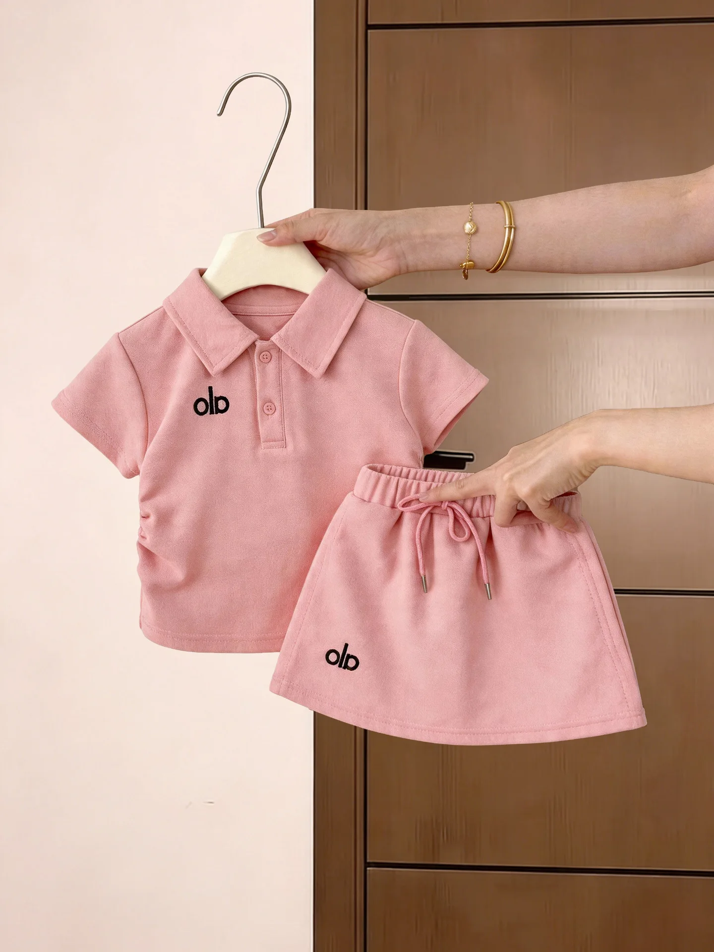 

Girls Summer Shirt Short Sleeve Two-Piece Set Sporty Casual Style Chinese Brand Children's Clothing Flip-Collar Neckline