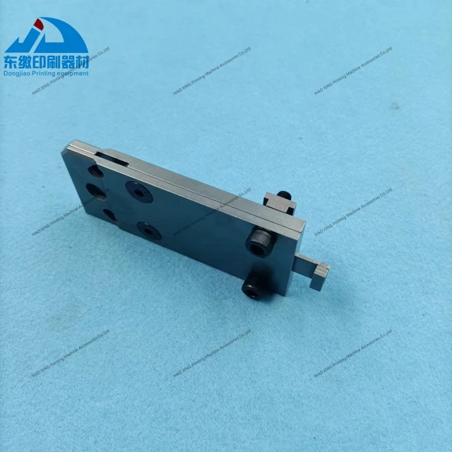 핫세일 1개 스티칭 헤드 1550.0023 (Muller Martini 오프셋 인쇄기 예비 부품 네일 헤드, 고품질)