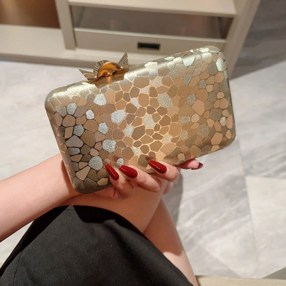 New Stone Skin Evening Bags Gold Leather Wedding Dinner Bags Party Banquet Bags with Chain Mini Pillow Clutch Shoulder Purse