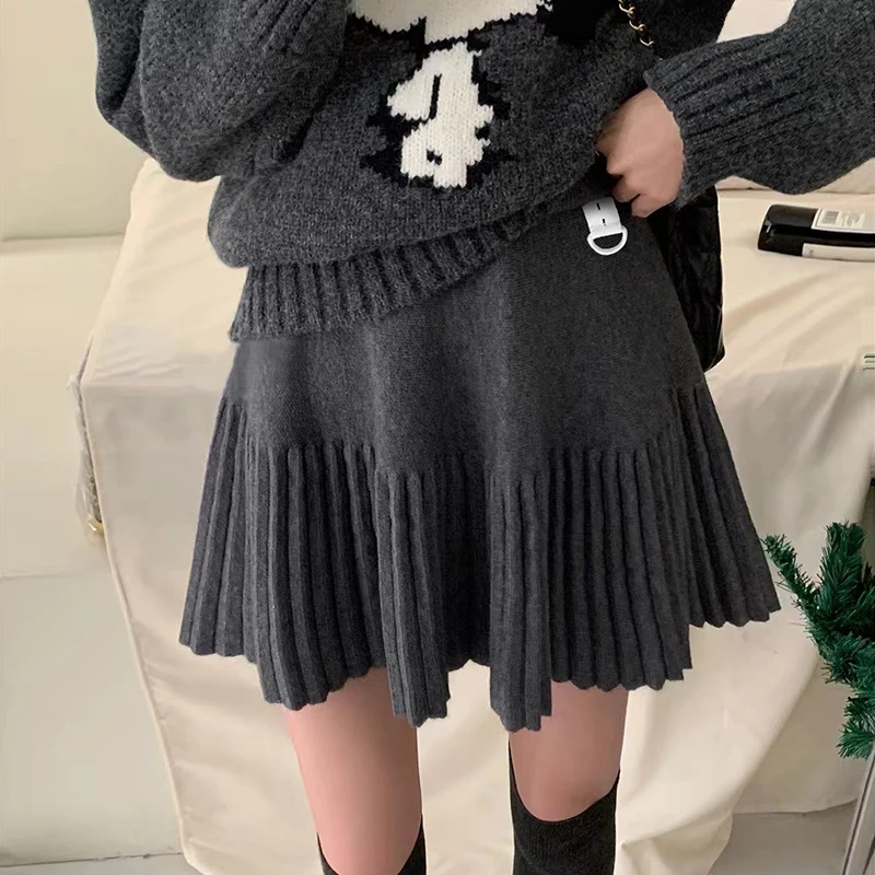 

Winter Maternity Clothes Solid Color Pregnant Woman Knitted Skirt Adjustable Waist Pregnancy Pleated Mini Skirt Short Lady Skirt