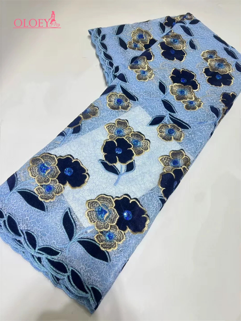 

2025 Fashion French Embroidery Velvet Lace Fabric African Nigerian Sequin Lace Fabric For Wedding Dress