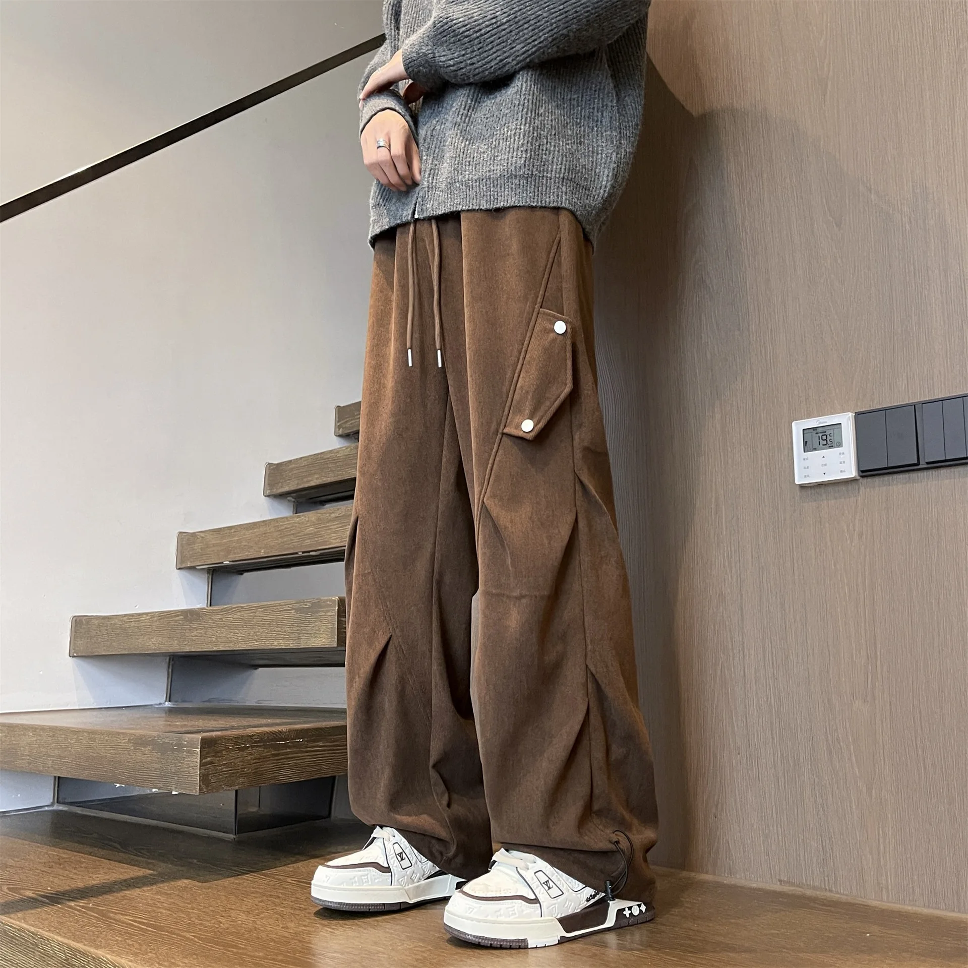 Four Seasons New Fashion Men's Casual Trendy Solid Color Corduroy Cargo Pants Loose Wide Leg Sweatpants Male Trousers Streetwear