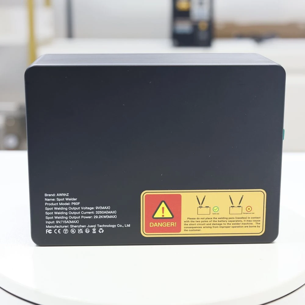 

P60F Mini Spot Welding Machine Compact Size 180mm for Limited Workshop Space