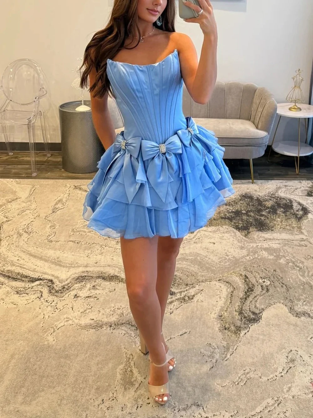 Strapless Blauwe Homecoming Jurken met Strik Backless Tiered vestidos de graduacion corto 2025 jurk voor afstuderen Prom Dress