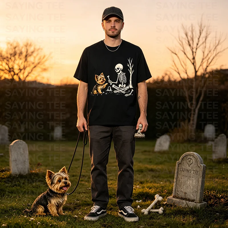 Lustiges Yorkie-Skelett und Halloween-Kostüm-Totenkopf-T-Shirt Y2K Niedlicher Welpe Hund Papa Mama Grafik-Bekleidung Halloween Haustierliebhaber-T-Shirts – Detail 3