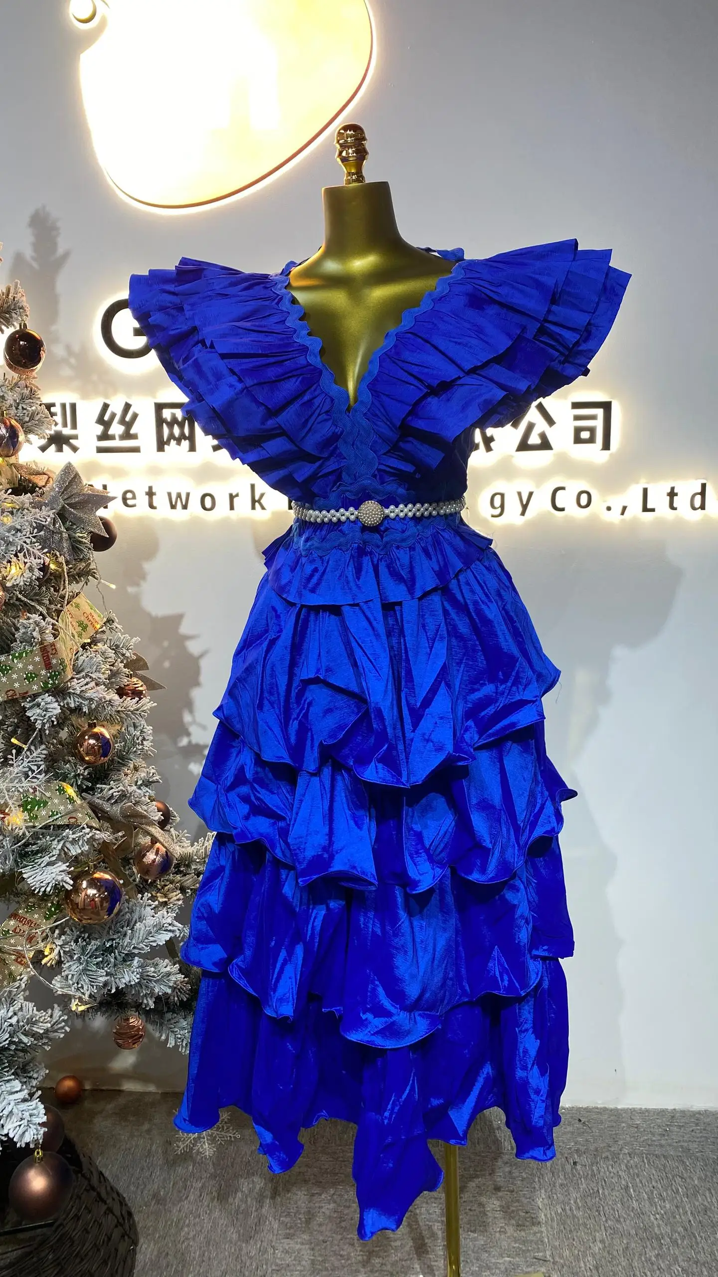 

Women Fashion Solid Color Dress Set New Style Casual Girls Fashion Sleeveless V Neck High Waist Dress-GZMM031