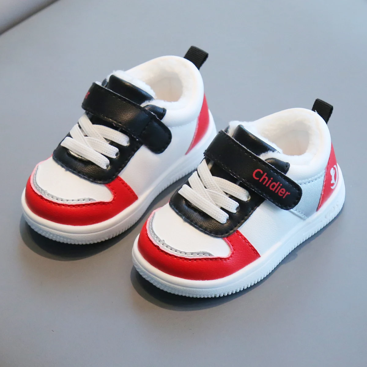 Boys and Girls Spring and Autumn Non-slip Soft Bottom Color Splicing Baby Board Shoes