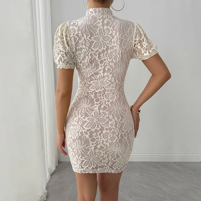 Risbrdfly 2025, zomer nieuwe sexy kant patchwork en uitgesneden korte nauwsluitende jurk, sexy jurk