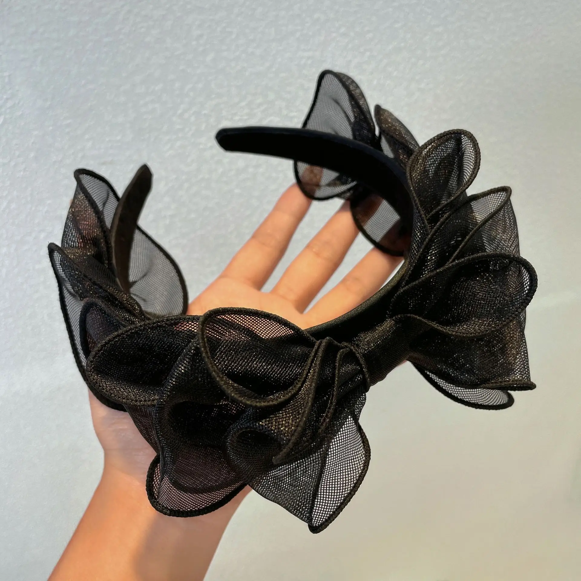 

Elegant Black Lace Headband with Mesh Bow Detail Vintage Style Hair Accessory for Women Formal Events Banquet Party Wear