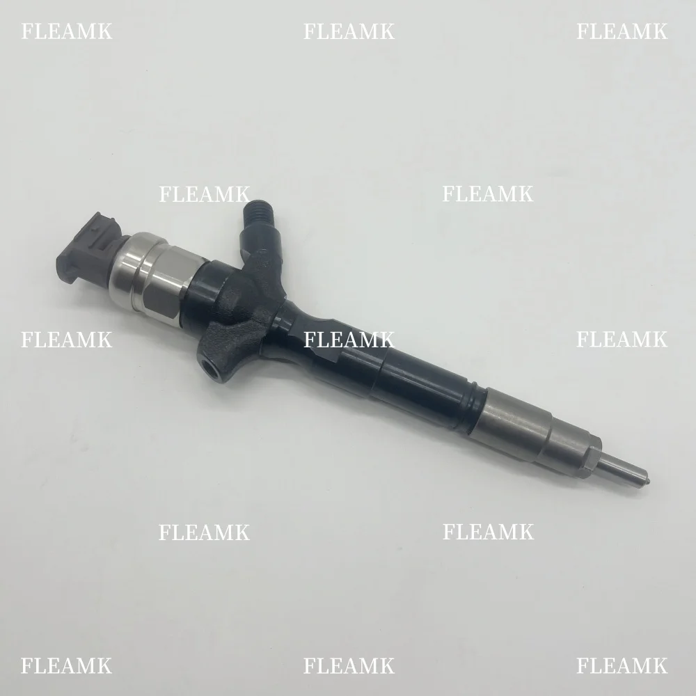 High Quality Diesel Common Rail Injector 095000-7030 23670-39185 for Hiace 2KD-FTV Hilux 1KD-FTV 2KD-FTV Land Cruiser 1KD-FTV