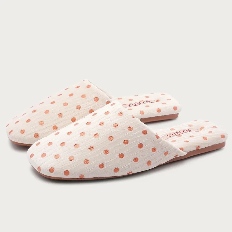 

Flannel Winter Home Slippers Women Non-slip Comfort Sweet Casual Slides Light Indoor Cotton Slippers Female Pantoufles Femme