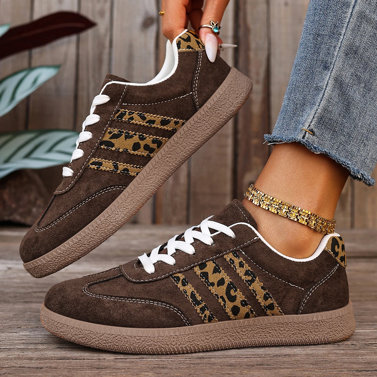 Women Sneakers Outdoor Casual Flats Vulcanize Shoes Fashion Round Toe Lace Up Comfortable Flat Shoes for Women Zapatos De Mujer