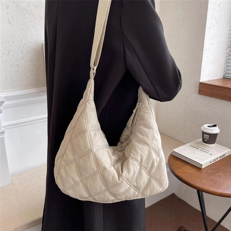 Ladies Casual Shoulder Bag Nylon Stitching Large Capacity Crossbody Bag Fashion Ultra Lightweight Zipper Women's Bag