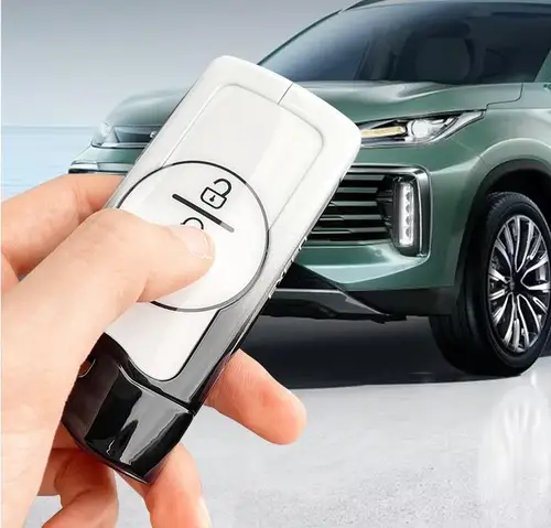 Imagen 2 del producto Funda protectora de aleación de Zinc para llaves de coche, soporte para Chery Tiggo 8 5 ARRIZO 7 Tiggo, accesorios interiores de coche