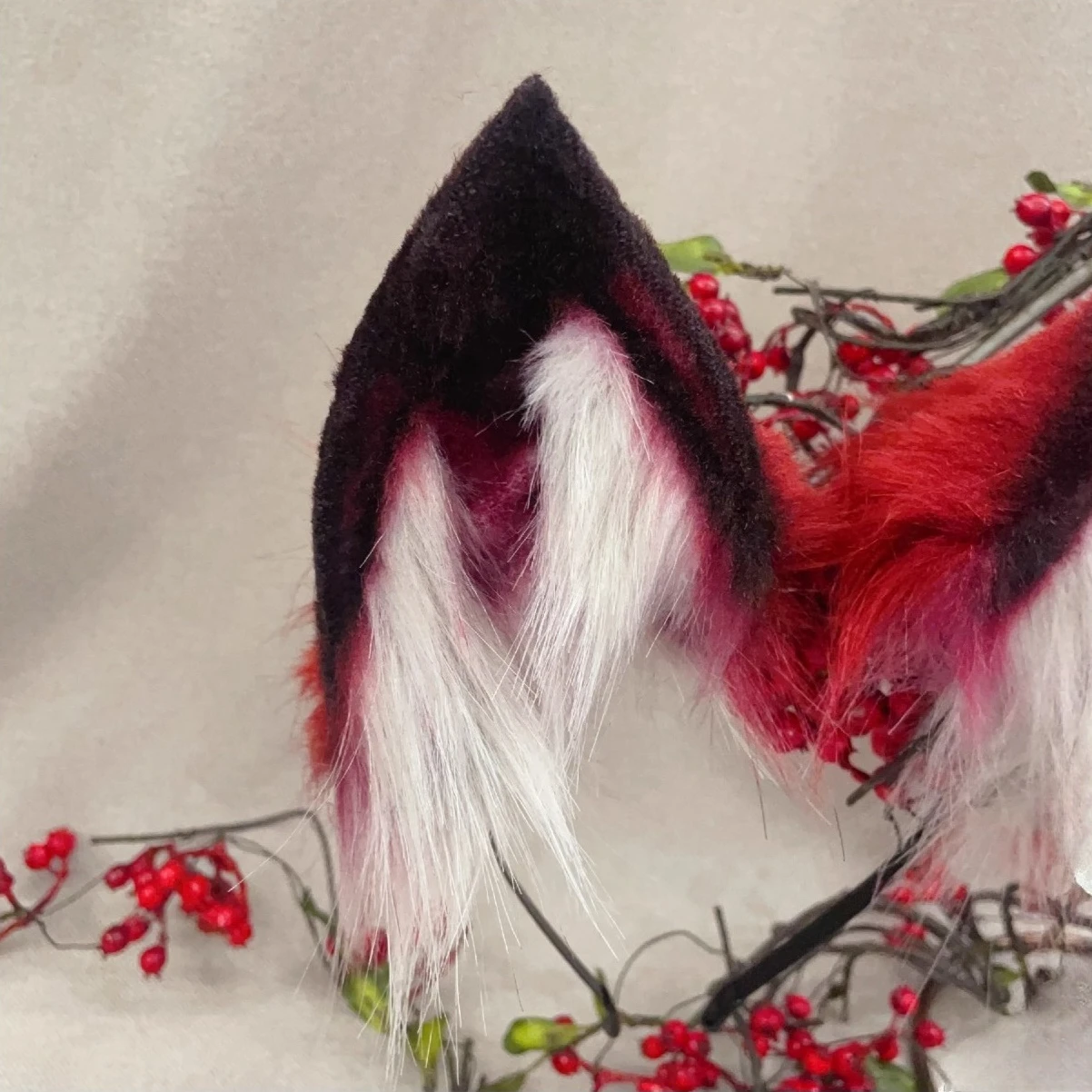 Neue handgemachte Arbeit Halloween Blut Wolf König Ohren Hairhoop Schwanz Set Anime DIY Kostüm Zubehör nach Maß Kopfbedeckung