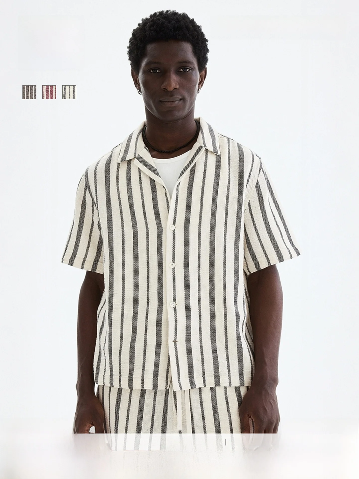 

H&M Men's Shirt Standard Fit Fashionable Elegance Trendy Summer New Arrival Button up Casual Cotton Polyester Rayon Shirt