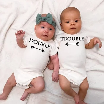 Pasgeboren baby bodysuits Double Trouble Twin Kids Unisex korte mouw rompertjes speelpakjes outfits jongens meisjes geboren kruipende kleding