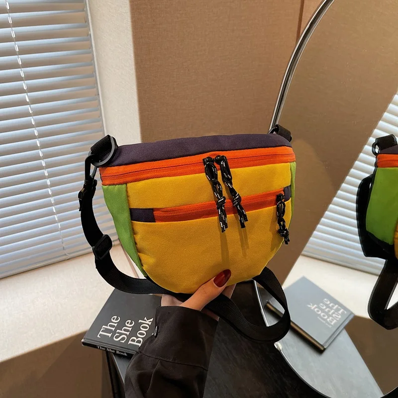 

2025 Fashionable Women's Compact Crossbody Bag Chic Athletic Design Slim Shoulder Bag Perfect for Casual Outings