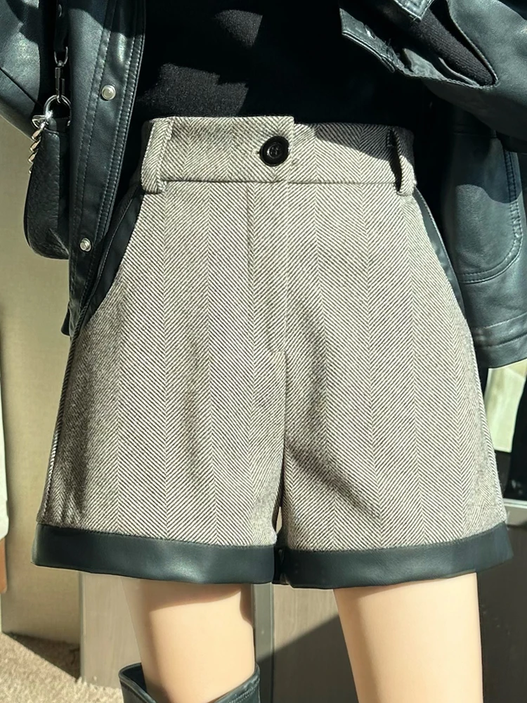 PU Patchwork Shorts High Waist Women Korean Fashion Short Pants Female 2025 New Wide Leg Striped Shorts Loose Casual Shorts