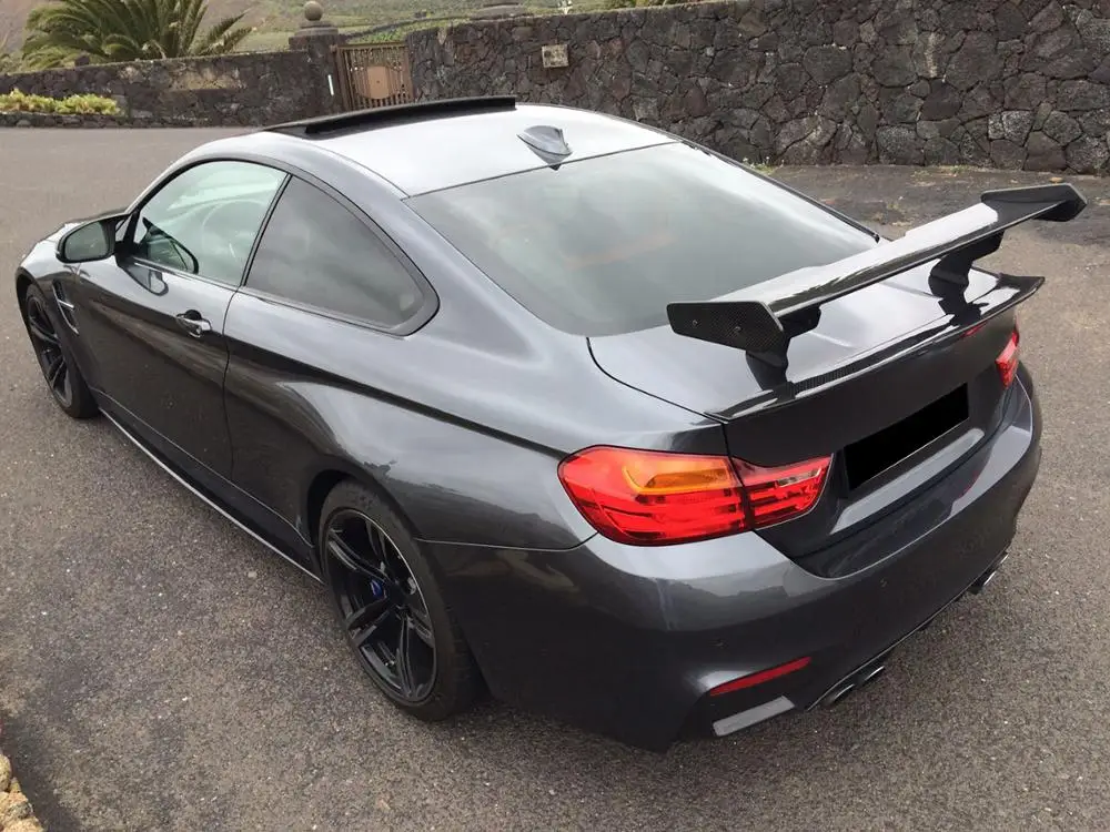 سبويلر جناح السيارة M4 من ألياف الكربون لسيارة BMW M4 كوبيه 2-Door 14-19