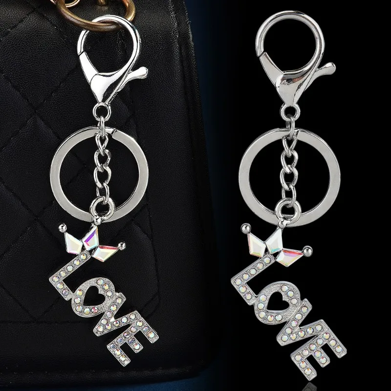 هدايا رسائل حب لكبار السن: سلاسل مفاتيح جديدة بأحرف حب، وسلاسل مفاتيح مرصعة بالألماس، وحقائب، ومعلقات مفاتيح عبر الحدود