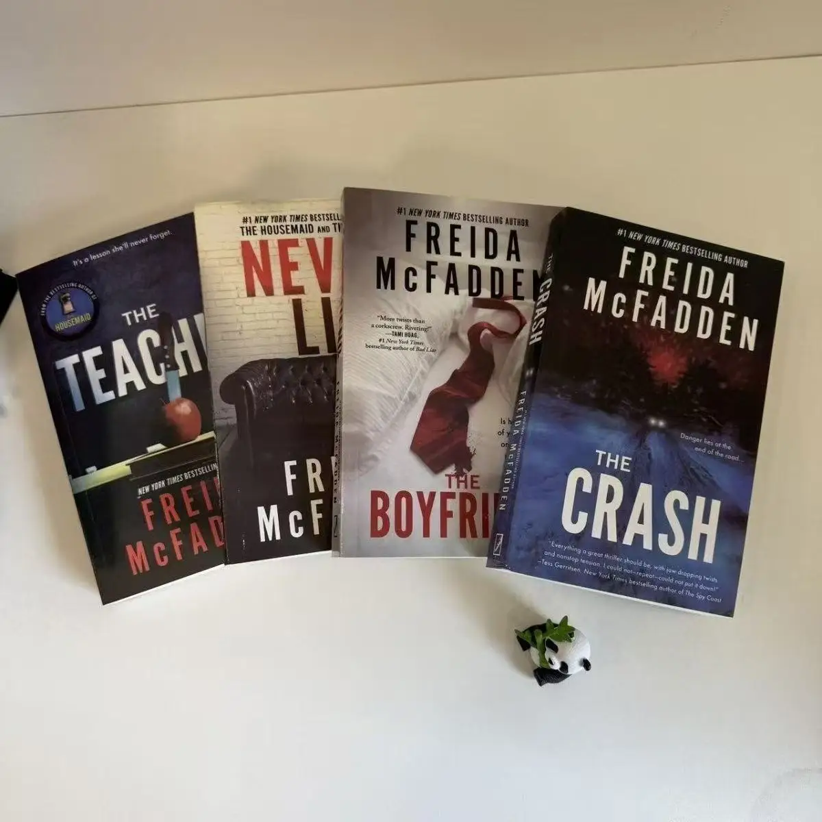 

«The Crash», «The Teacher», «The Boyfriend», «Never Lie» Фреды МакФадден. Книга в мягкой обложке на английском языке.