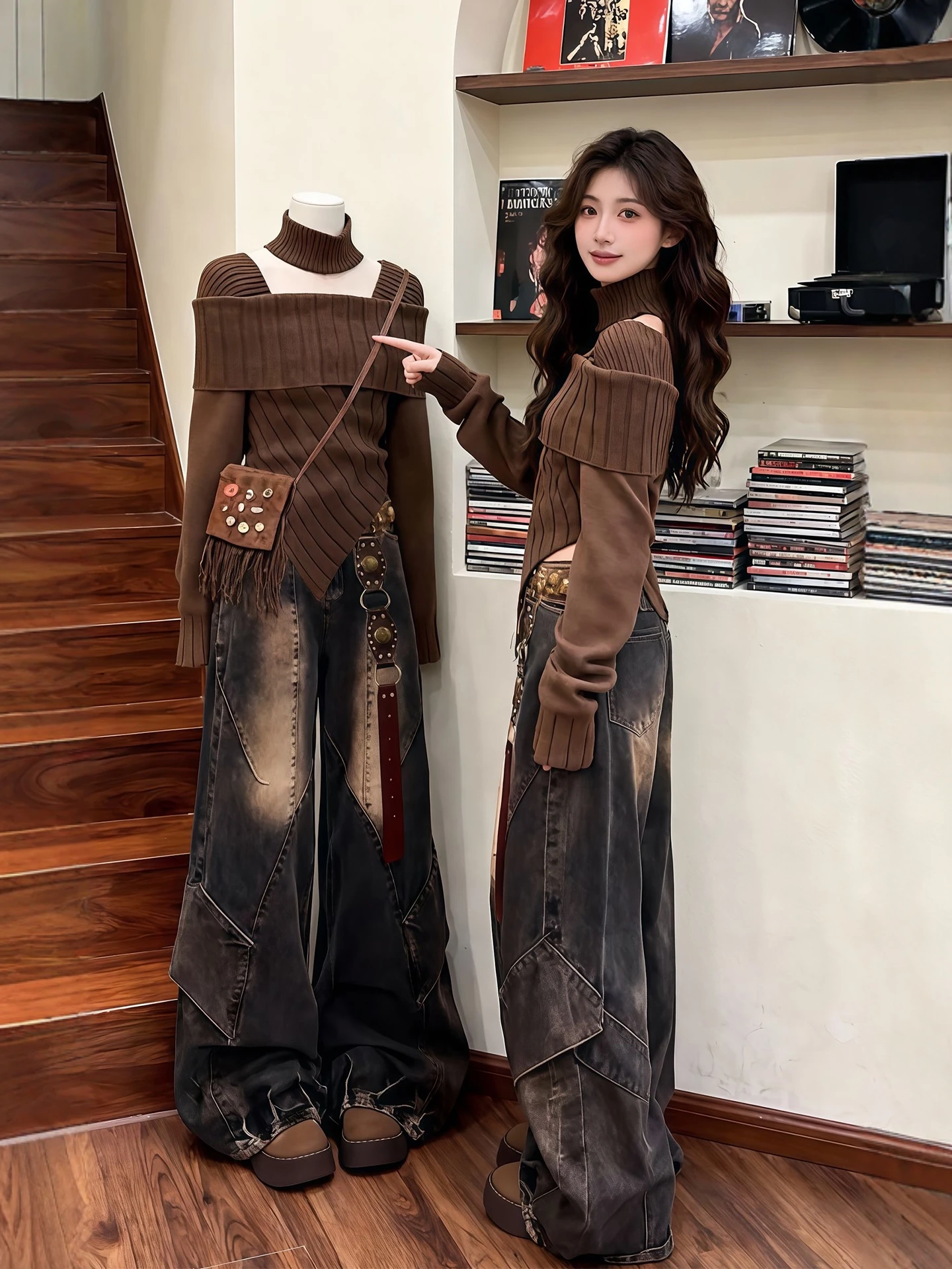 

Зимний модный комплект для женщин больших размеров: вязаный свитер и джинсы с высокой талией, свободный крой, винтажный стиль, повседневная одежда из полиэстера.