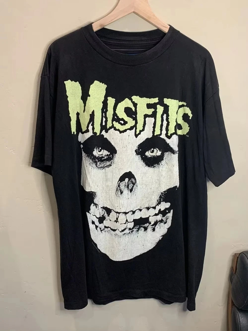 

American Retro Style 1997 Dark Black Short-sleeved Unisex T-shirt Summer New Men's and Women's Streetwear