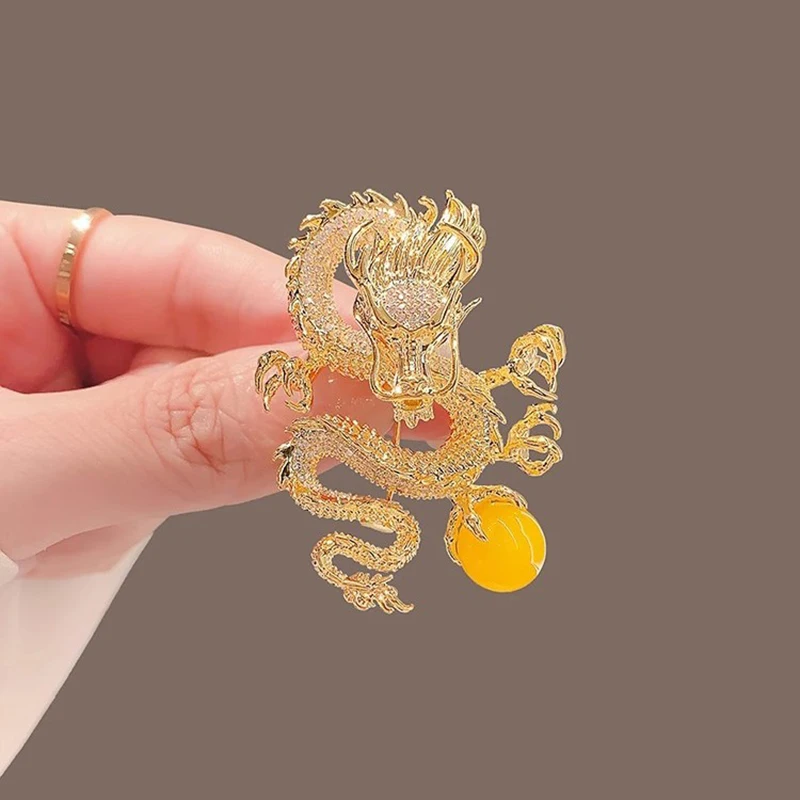 Golden Domineering Flying Dragon Playing Pearl Brooch Men's And Women's High-end Fashion Pin Temperament Pearl Pin