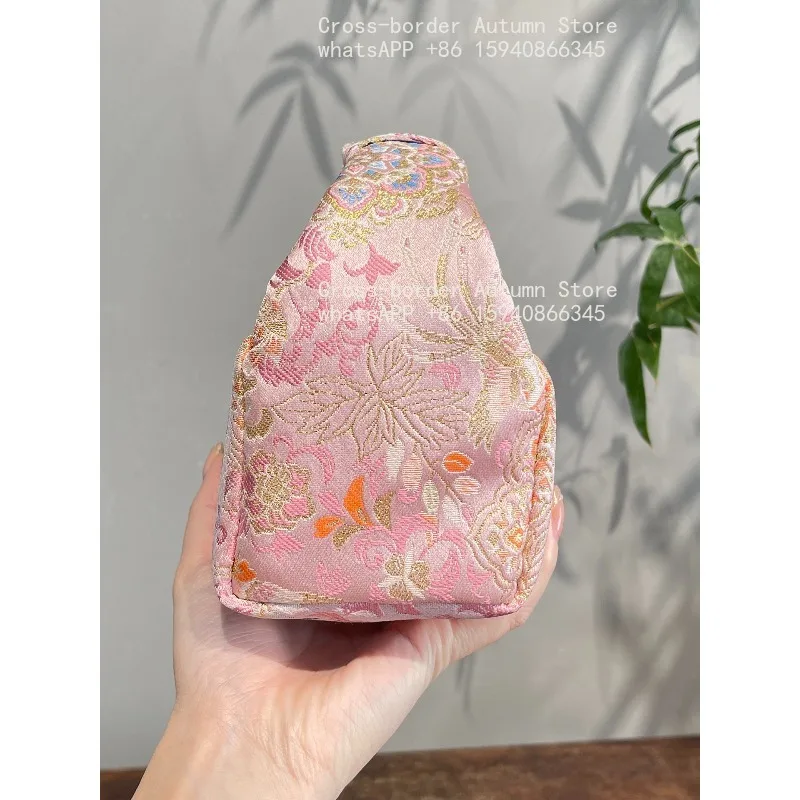 Pink Baoxiang Jacquard tea set storage bag, household portable cloth bag, one pot and two cups of tea bags.