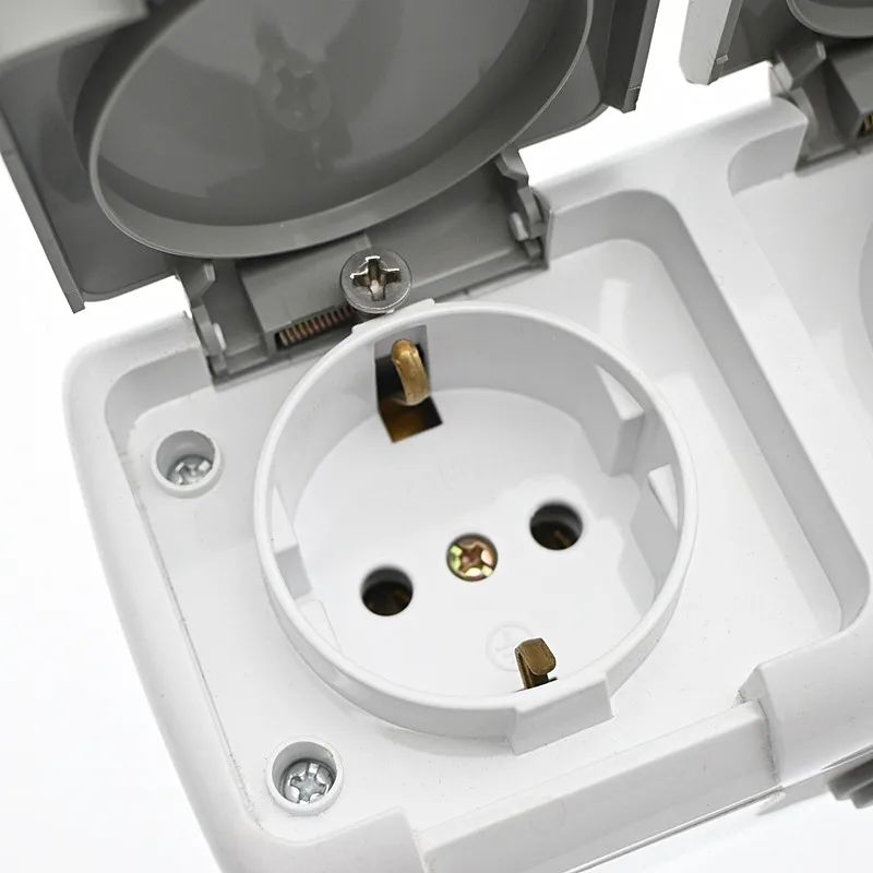Surface-mounted single-unit wall panel household 16A European standard two-hole socket with cover waterproof and splash-proof