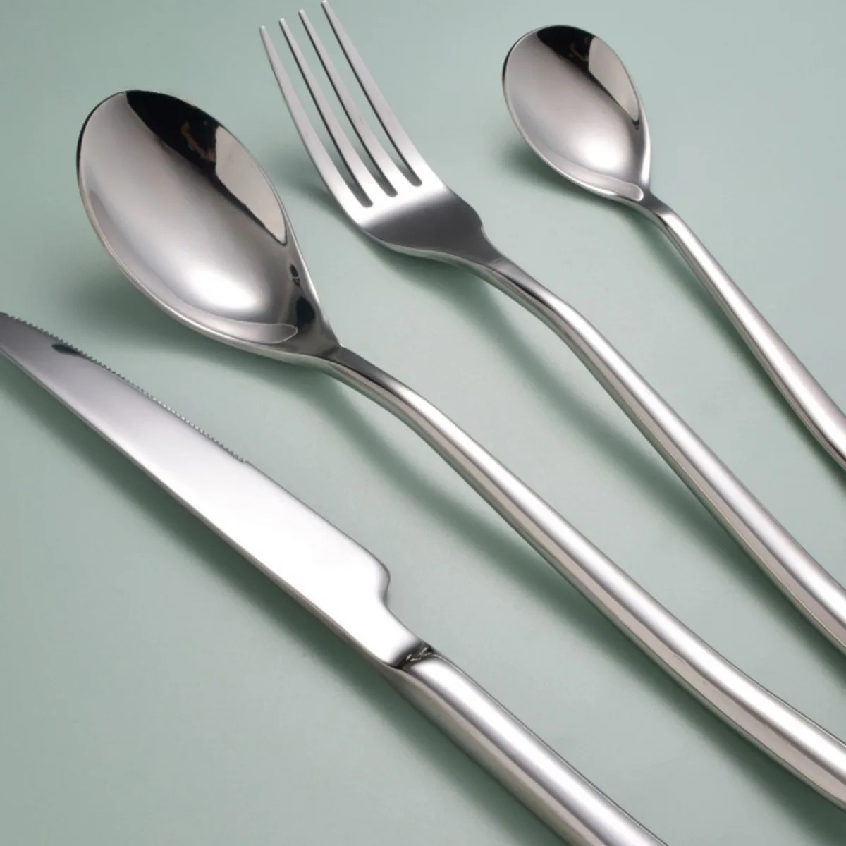 Simple And European Stainless Steel Tableware Set Thickened Fork Spoon Knife Teaspoon Tableware For Wedding Party Family