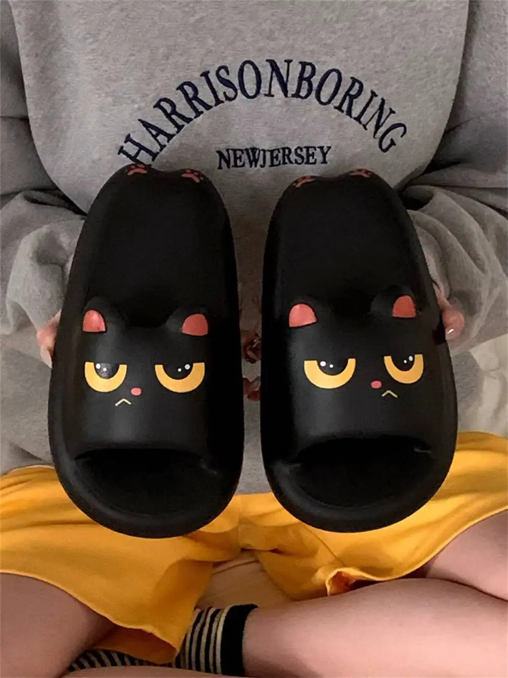 

Unisex Slippers 2026 Summer New Women Men Black Cat Pattern Slippers Non Slip Thick Sole Summer Couple Home Outdoor Slides