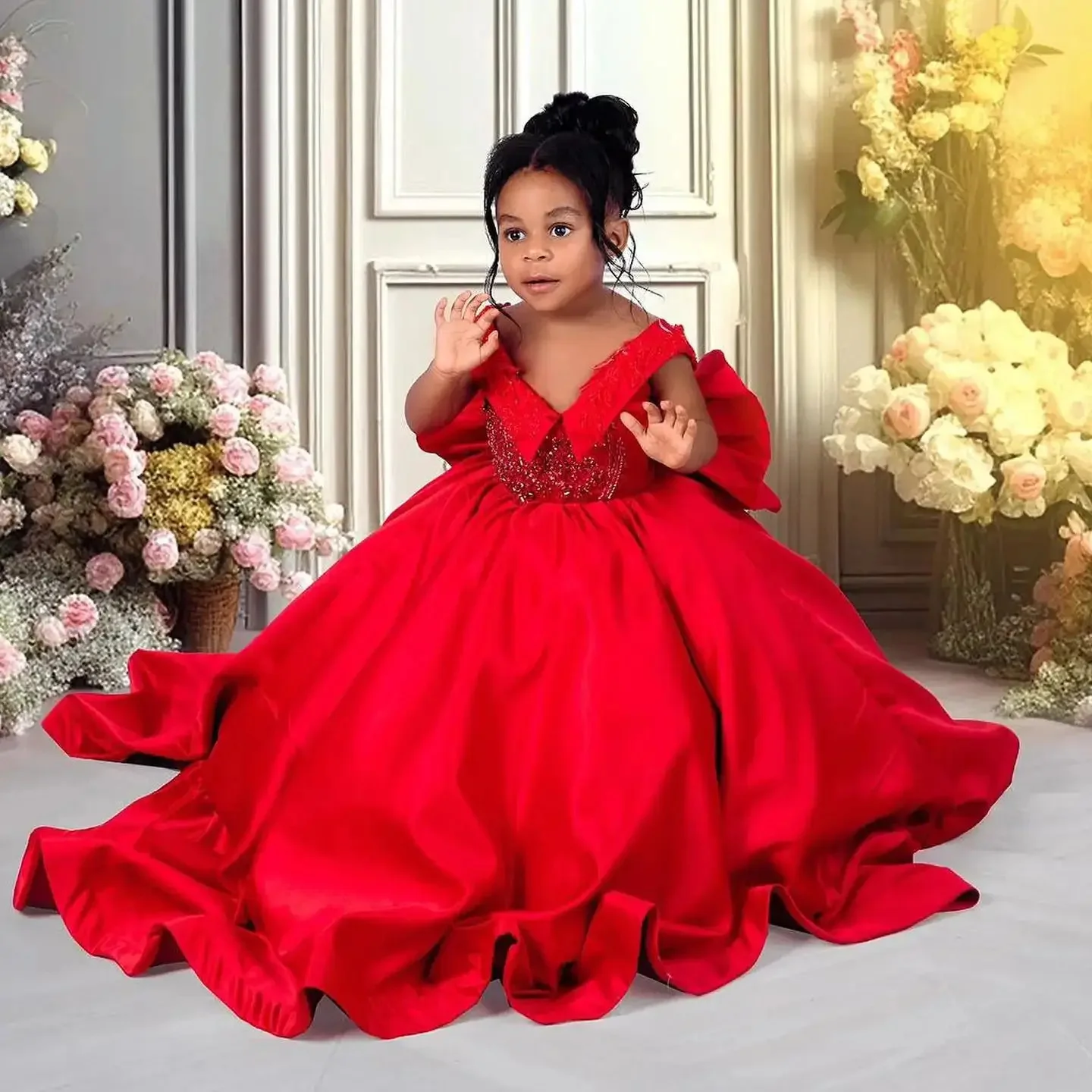 Customized Red Flower Girl Dresses For Wedding Satin Beaded With Bow Floor Length Kids Birthday Party First Communion Ball Gown