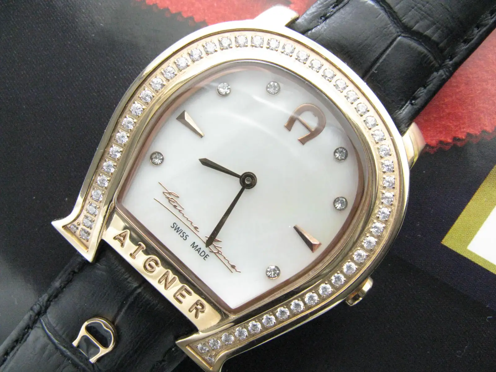 Shell dial （BIG A） original diamond Big quartz watch（king size aigner）