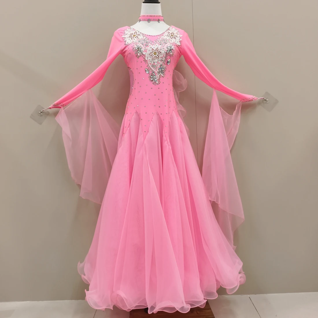 

Diamond-encrusted Dress New Modern Dance Performance Costume Ballroom Dance Competition Dress Waltz Ballroom Dance Dress